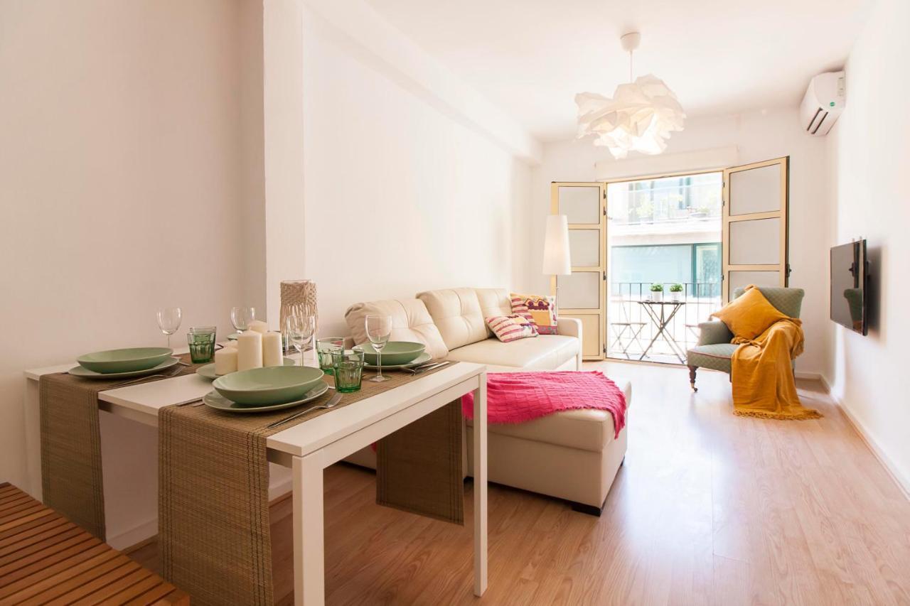 Center Flat Cathedral Apartment *